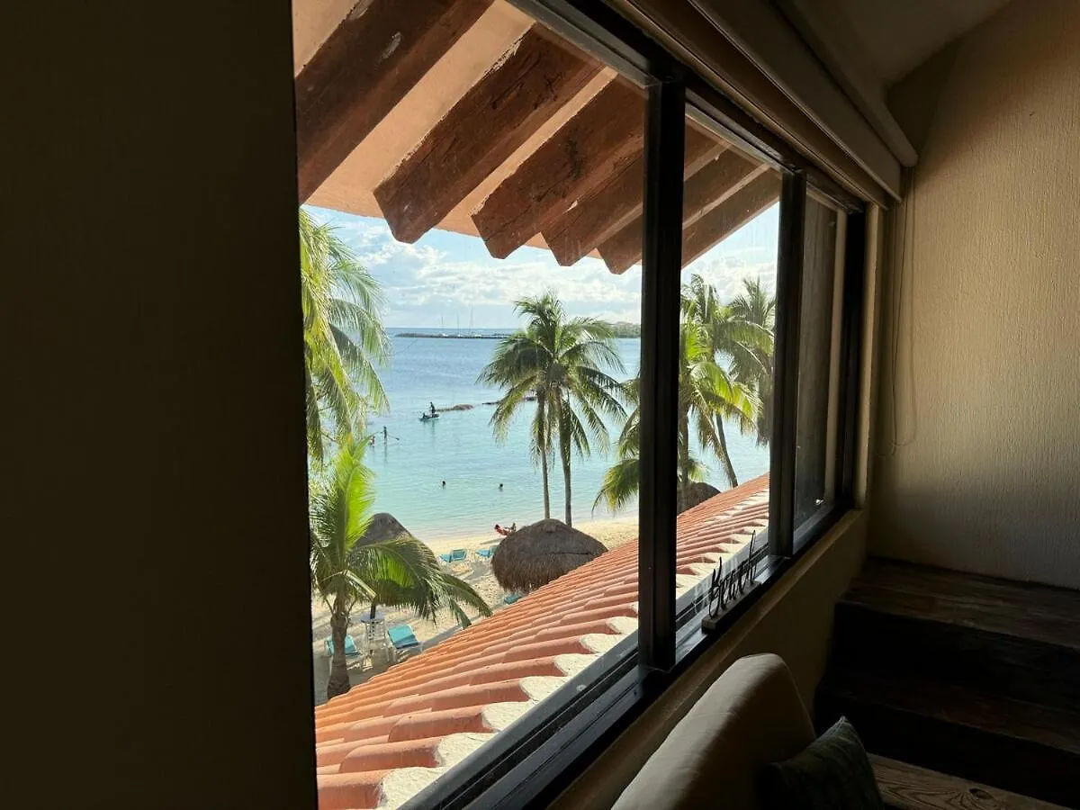 Azure Caribbean Beach Front Puerto Aventuras